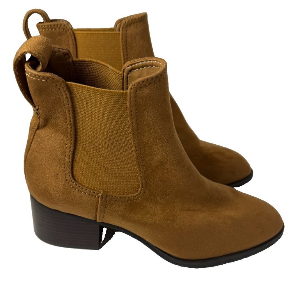 Nordstrom Rack Women’s 9.5 M Cognac Faux Suede Chelsea Ankle Boots